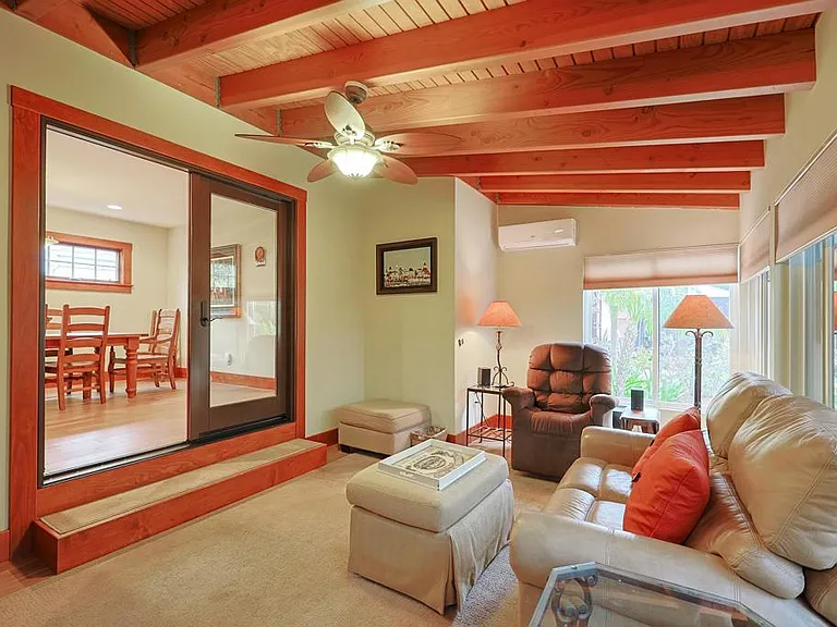 1027 Encino Row — Photo 19