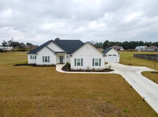 6034 Red Tail Dr, Hahira, GA 31632