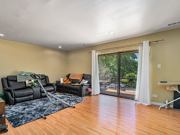 2nd image of 629 Carroll Pkwy #207