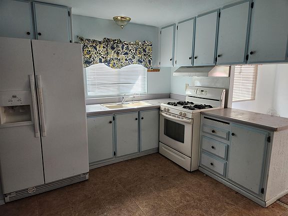 3rd image of 12558 E 36th St