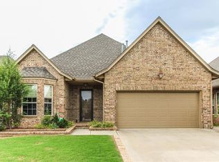 104 Napoli Ct, Norman, OK 73069