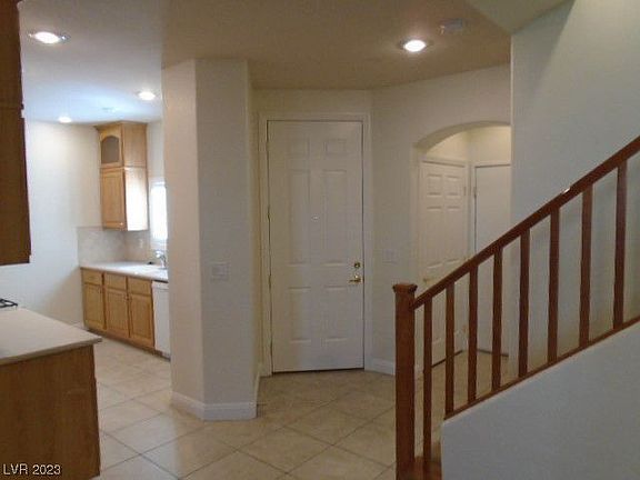 4th image of 1113 Tropical Star Ln Unit 2