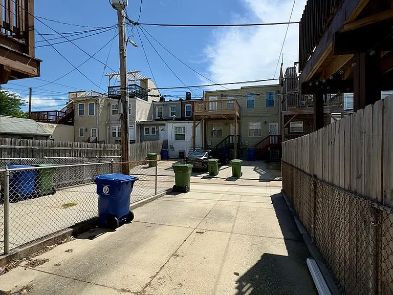 311 S East Ave — Photo 8