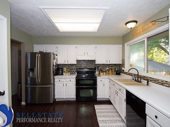 4th image of 532 W Harvest Dr
