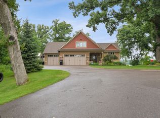 14086 Chisago Blvd, Lindstrom, MN 55045