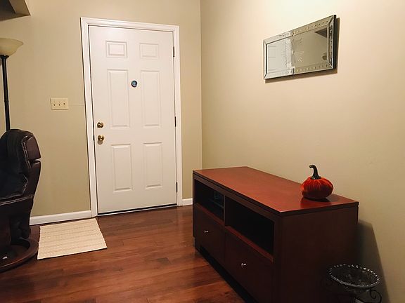 5th image of 523 Kings Canyon Blvd