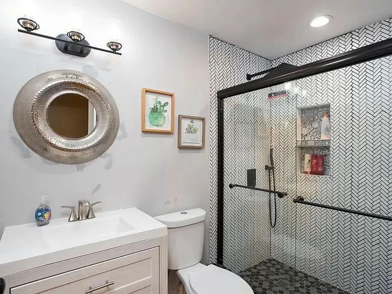 119 Armstrong Ave #2 — Photo 5
