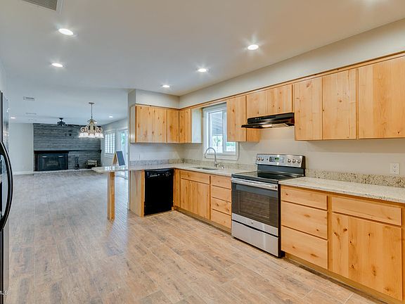 4th image of 8805 W Camino De Oro