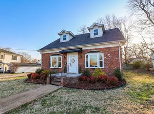 516 S 3rd St, Mayfield, KY 42066