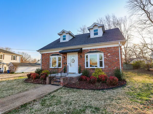 516 S 3rd St, Mayfield, KY 42066