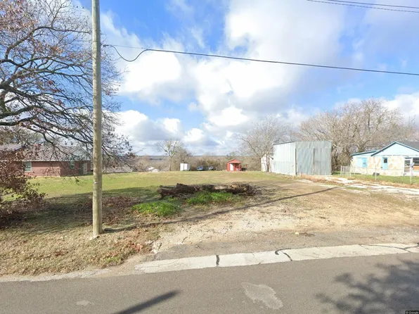 607 N Mill St, Weatherford, TX 76086