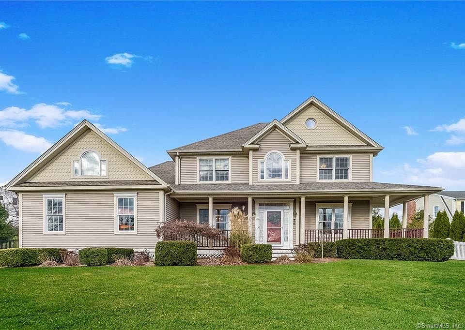 1st image of 26 Lee Dr