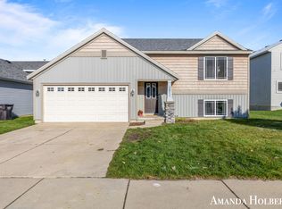 3811 Timberlake Ct SE, Kentwood, MI 49512