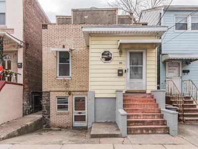 269 Boyd Ave, Jersey City, NJ, 07304