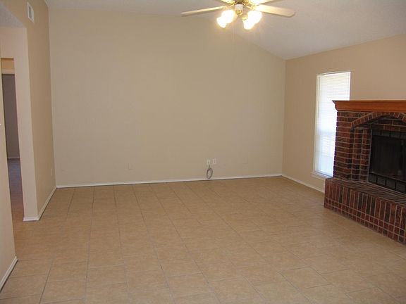 4th image of 7301 Janna Dr