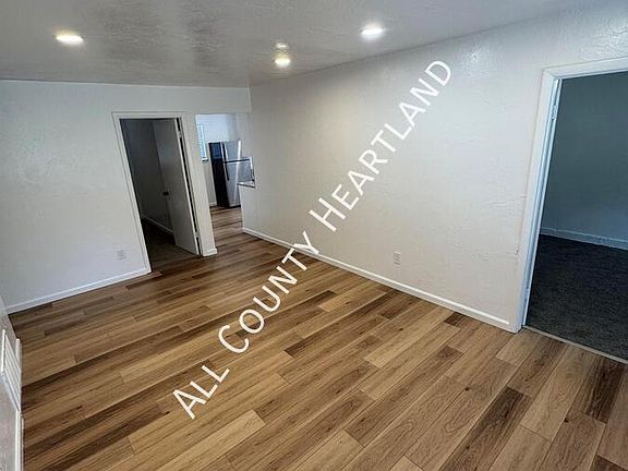 2nd image of 1318 NE 15th St