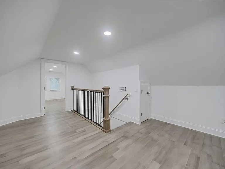 593 Lynnhaven Dr SW — Photo 22