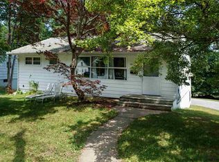30 N Manheim Blvd, New Paltz, NY 12561