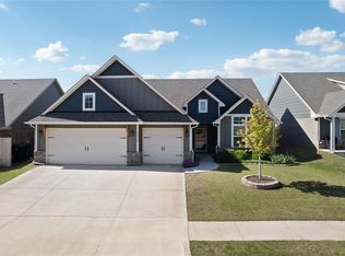 11116 SW 30th St, Mustang, OK 73099