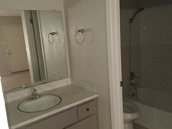 4th image of 6406 27th St