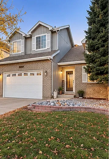 4 bed, 2.5 bath, 2959 sqft, $2,900 — Photo 1