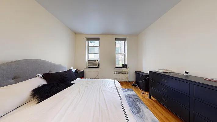 Rented by Bond New York | media 2