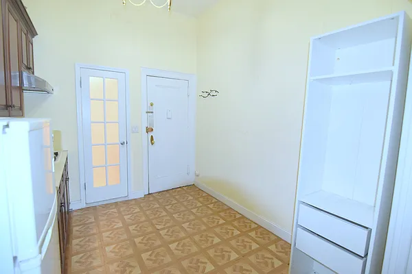 Rented by Manhattan Spaces | media 11