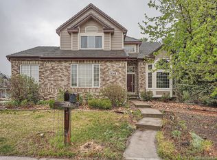 19748 E Pinewood Dr, Aurora, CO 80016
