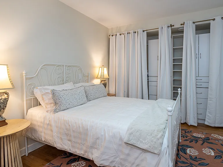 1516 Hinman Ave #103 — Photo 13