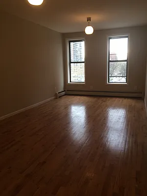 Rented by Tran Real Estate Inc. | media 23