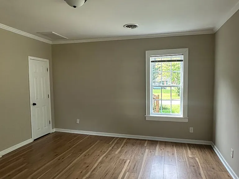 1008 Speight St — Photo 12
