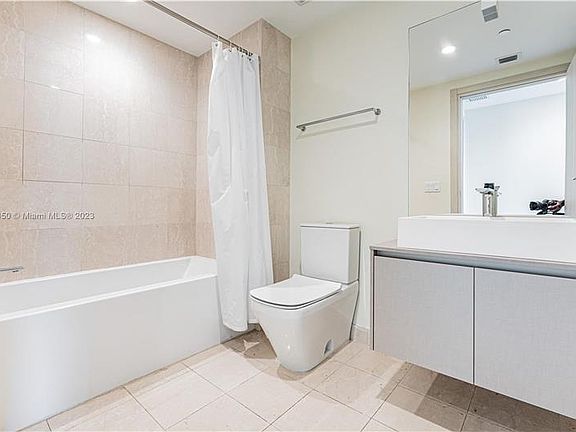 3rd image of 1750 James Ave APT 7A