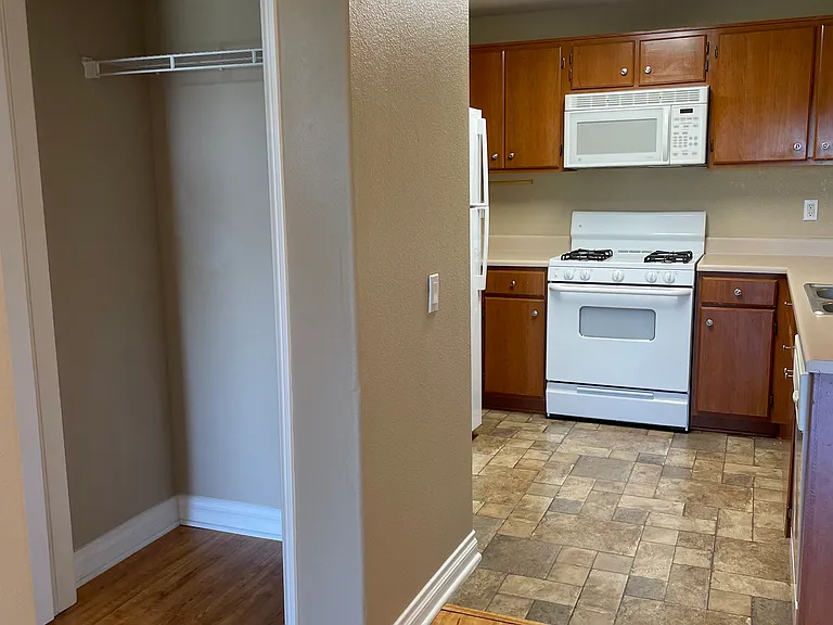 31293 Taylor Ln — Photo 5