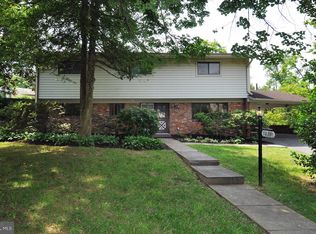 7024 Richard Dr, Bethesda, MD