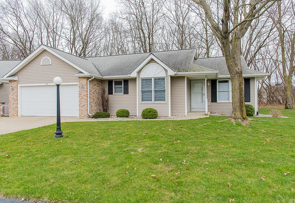 1st image of 9597 Sebring Dr #33