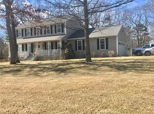 4 Stagecoach Rd, Johnston, RI 02919