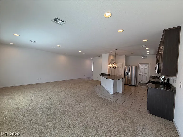 7869 Tyrell Peaks St — Photo 6