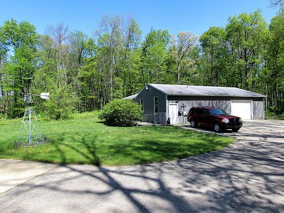 3rd image of 10110 Hidden Meadow Dr