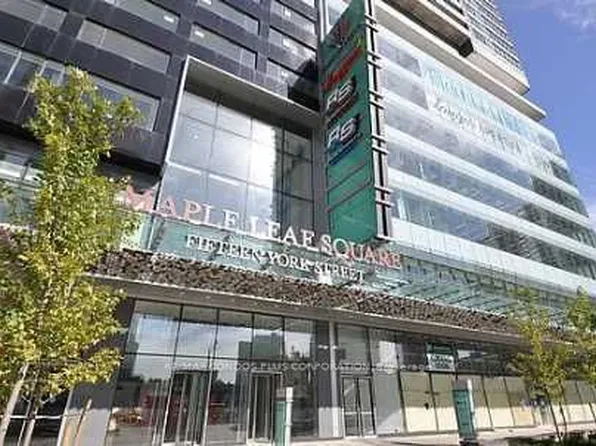 55 Bremner Blvd, Toronto, ON