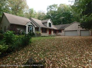 2565 Narrow Lake Rd, Charlotte, MI 48813