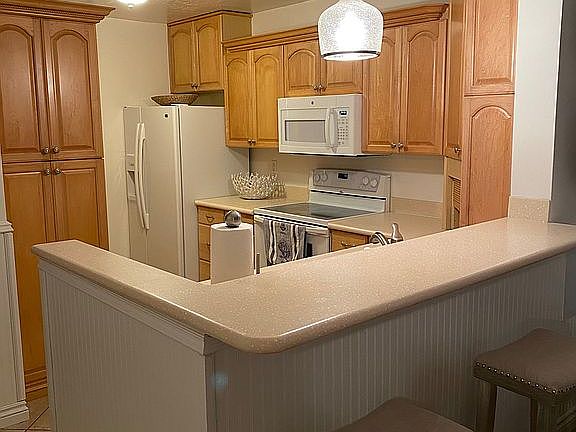 4th image of 7440 S Ocean Dr APT A123