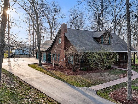 2nd image of 2103 S Lutes Central Dr