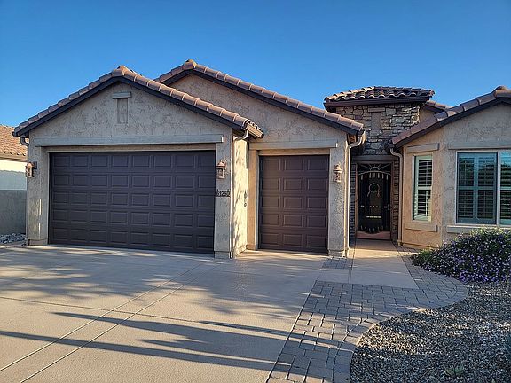 2-veh garage, golf cart bay