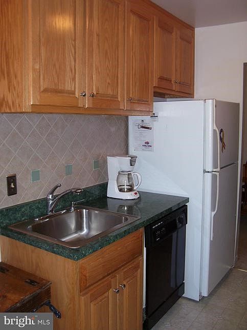 1st image of 418 N Armistead St APT 103
