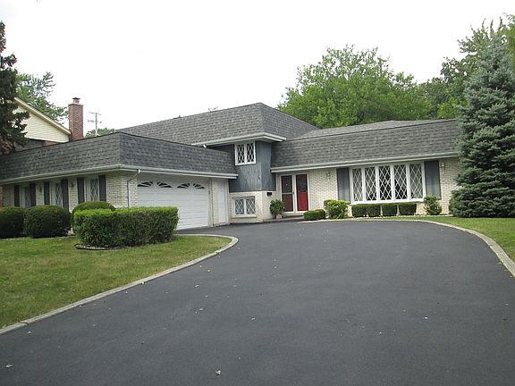 4th image of 7440 W Manitoba Dr