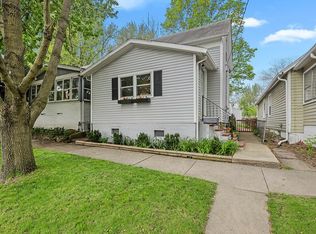 810 N Morris Ave, Bloomington, IL