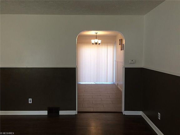 4th image of 4739 Toledo Ave