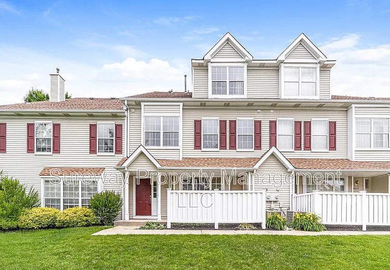 4406 Aberdeen Ln — Photo 1