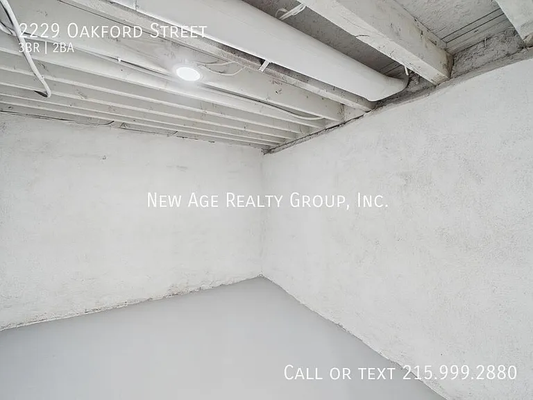 2229 Oakford St — Photo 13
