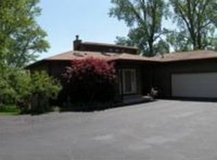 130 Roosevelt Ave, Wauconda, IL